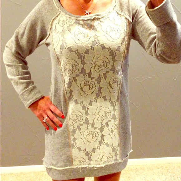 ✨NWT Heather Gray Sweatshirt