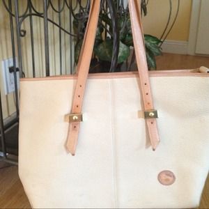 REDUCED 🔥🔥🔥🔥Authentic vintage Dooney & Bourke