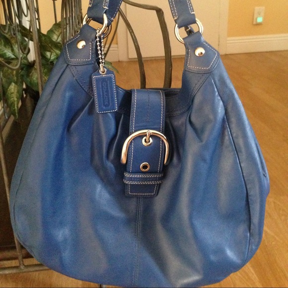 REDUCED 🔥🔥🔥Authentic Coach leather handbag