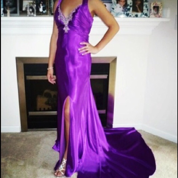Gorgeous purple prom dress