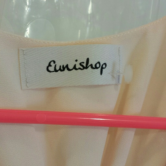 Gorgeous Pale Pink Draped Top - Picture 4 of 4