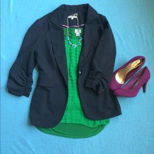 Black Ruched-sleeve Blazer