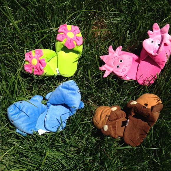✨Bundle for Mrningstar✨ Size 7 Slippers