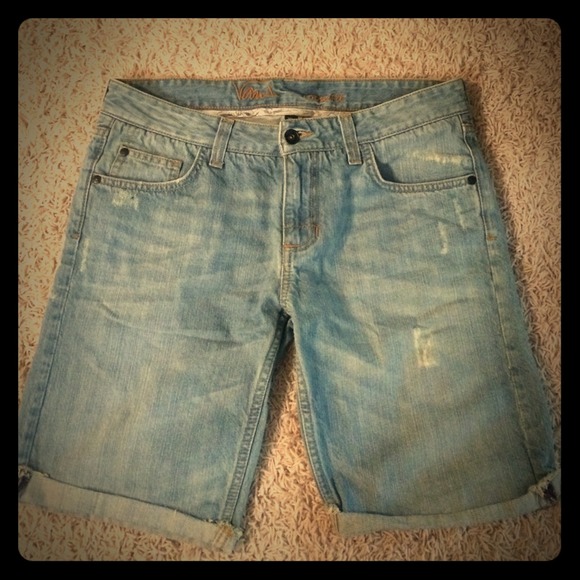 VANS Light Wash Shorts!