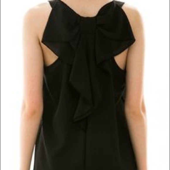 Black top w/ bow design in back