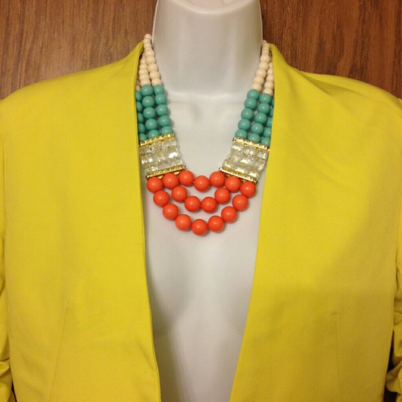 Necklace & Earrings - Picture 3 of 3