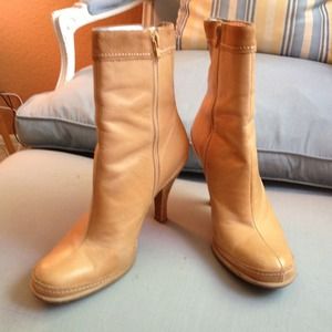 Nine West Pindari Leather Camel Boots, Sz 9
