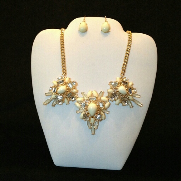 Necklace & Earrings