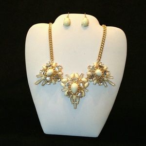 Necklace & Earrings