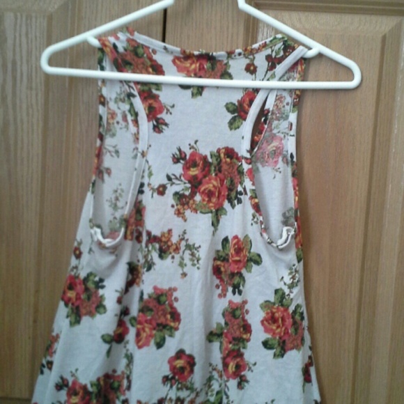 Floral top - Picture 3 of 4