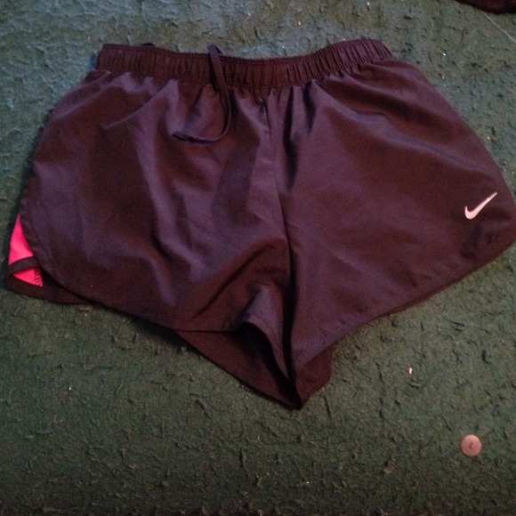 Athletic shorts