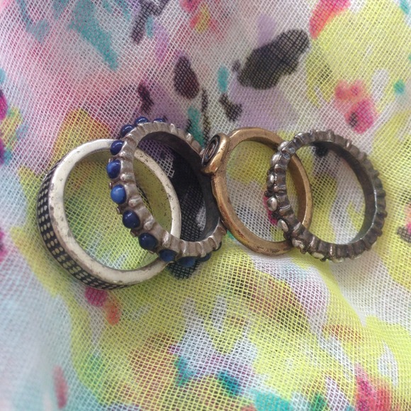 🎀Sold in bundle-4 stackable Lucky Brand rings🎀 - Picture 2 of 3