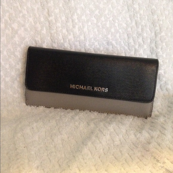Michael Kors color block slim wallet