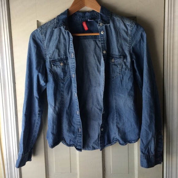 🚫SOLD ON VINTED🚫 H&M Denim Shirt
