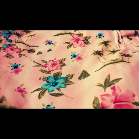 Ocean Girl Pink Shorts Floral Print SWIMWEAR - Picture 2 of 4