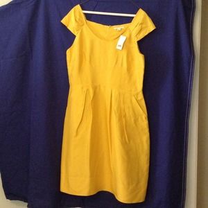 Yellow/gold Banana Republic silk dress