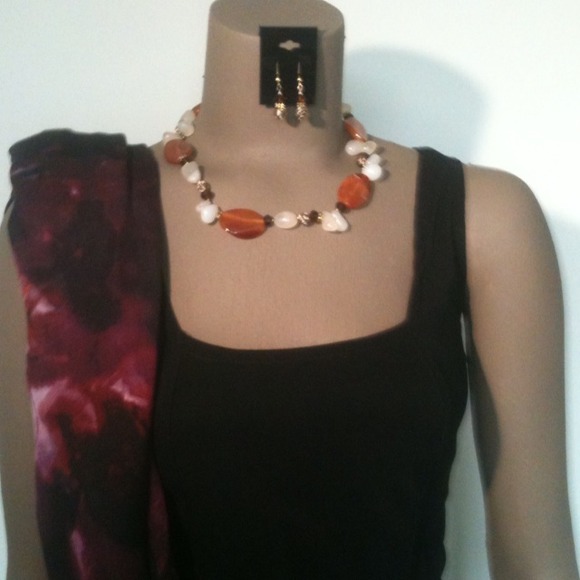 Apricot Agate necklace set - Picture 3 of 3