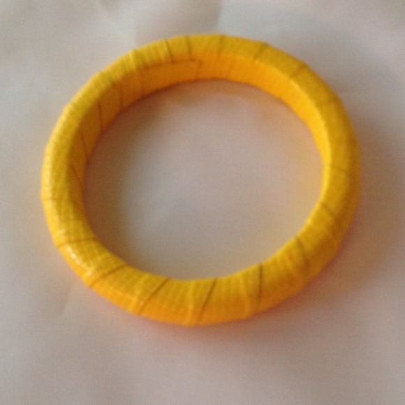 Jewelry - Vintage Brilliant Yellow BRACELET