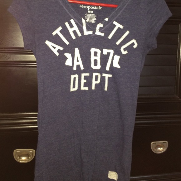 Juniors Aeropostale shirt
