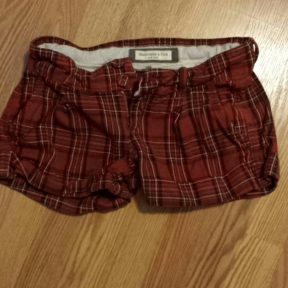Plaid Abercrombie and Fitch shorts
