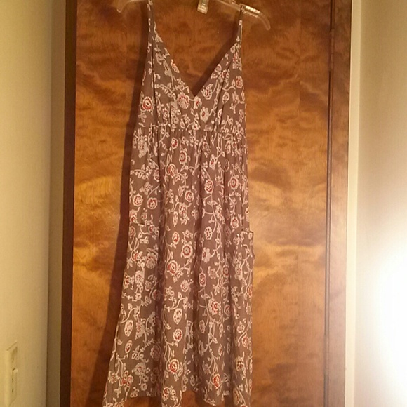 Cute floral brown summer dress w/sweater