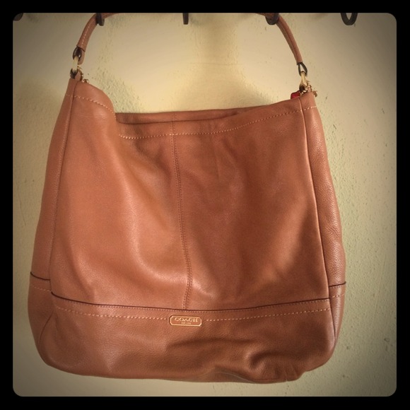 Large hobo authentic COACH