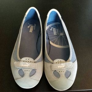 Denim colored Puma flats