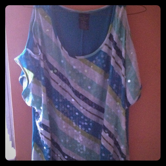 Sequin shoulder out top