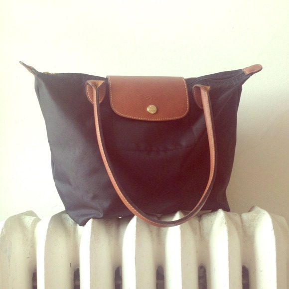 Longchamp Handbags - Longchamp Le Pliage Medium Tote