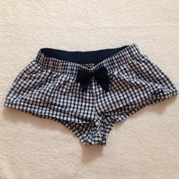 Gilly Hicks sleep shorts