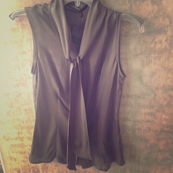 NWT 100% silk club Monaco sleeveless top XS