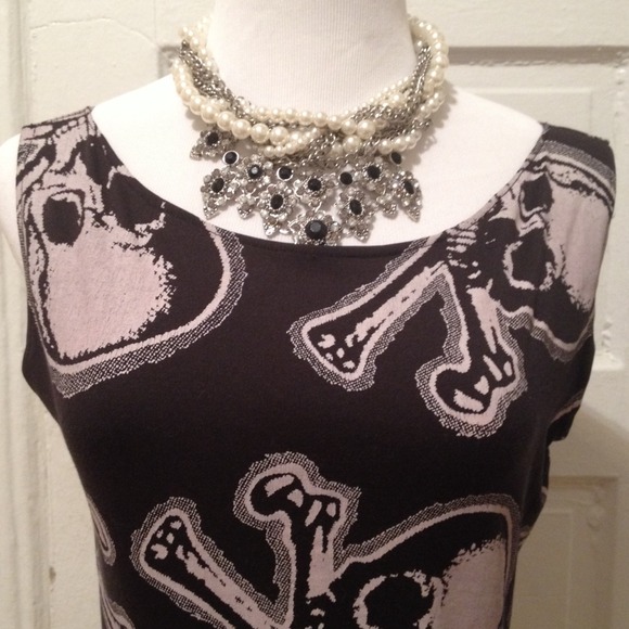 Agent X Skull & Crossbones Top - Picture 4 of 4