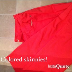 💛 Old Navy colored skinny jeans 💛