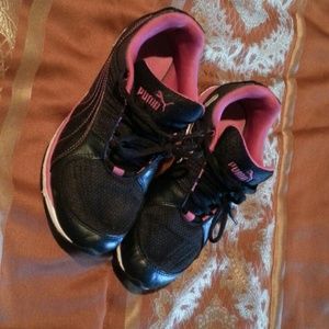 Puma tennis shoes, 8