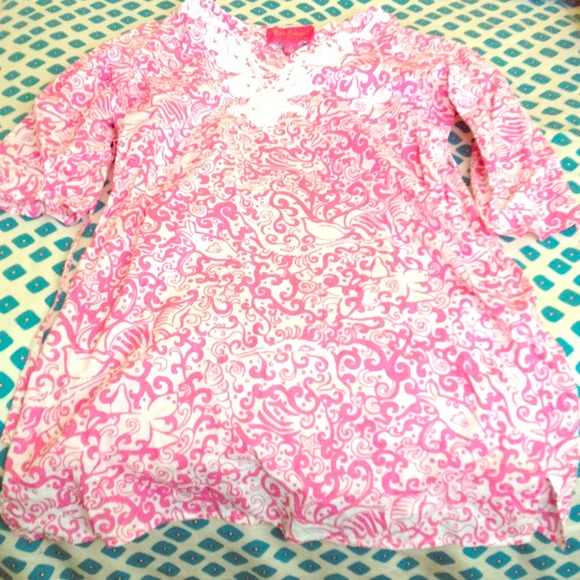 Super adorable Lilly Pulitzer top/pool dress!