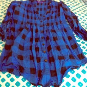 Cute flannel with cute detailing!