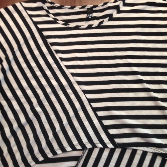 Striped High-Low Top - Picture 2 of 2