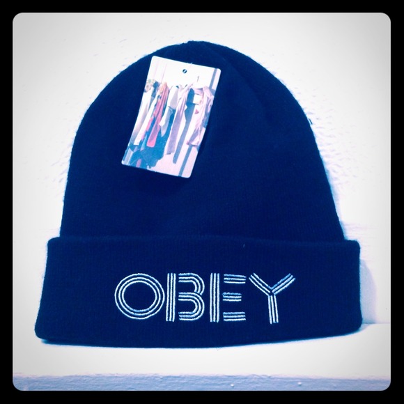 ?BUNDLED?NEW OBEY Black Beanie Urban Outfitters