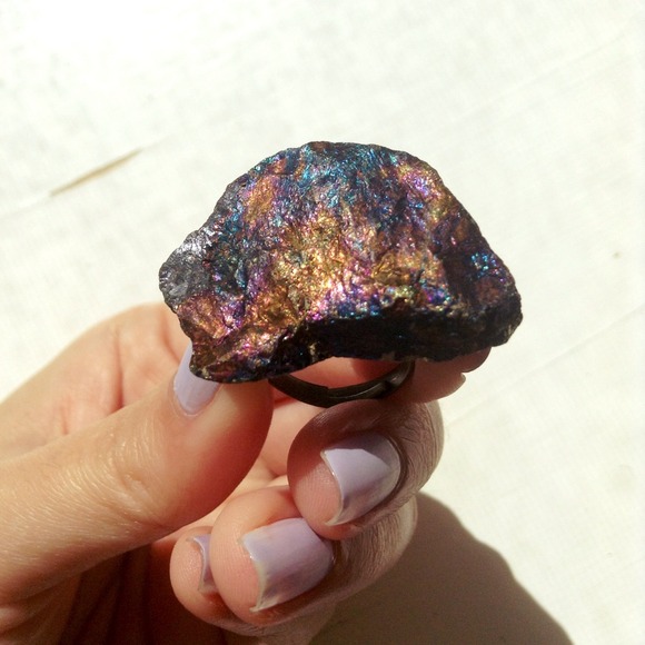 Peacock Ore Geode Ring - Picture 2 of 4