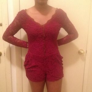 Long-sleeved romper