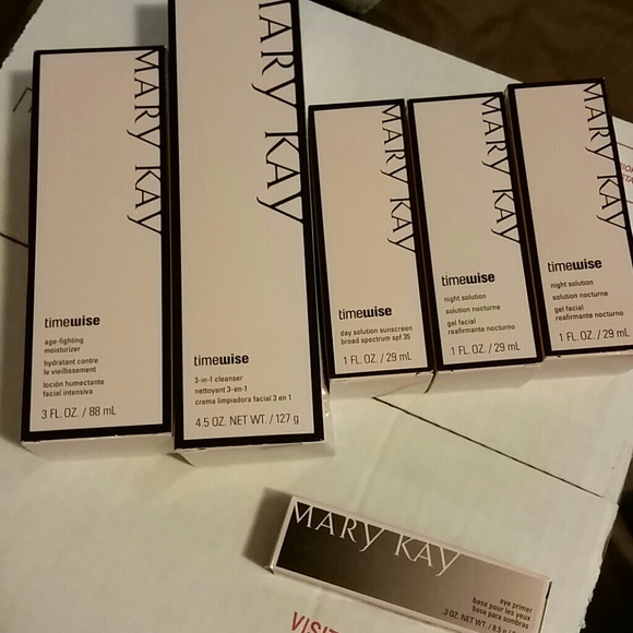 Mary Kay miracle set normal dry plus more