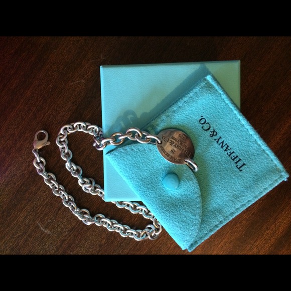 Authentic Return to Tiffany Oval Tag Necklace - Picture 2 of 4