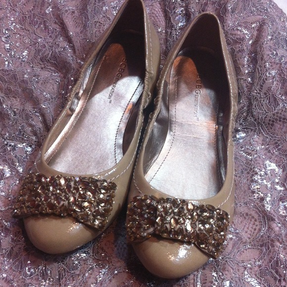 BCBGeneration Sparkle Bow Nude Patent Flats - Picture 2 of 3