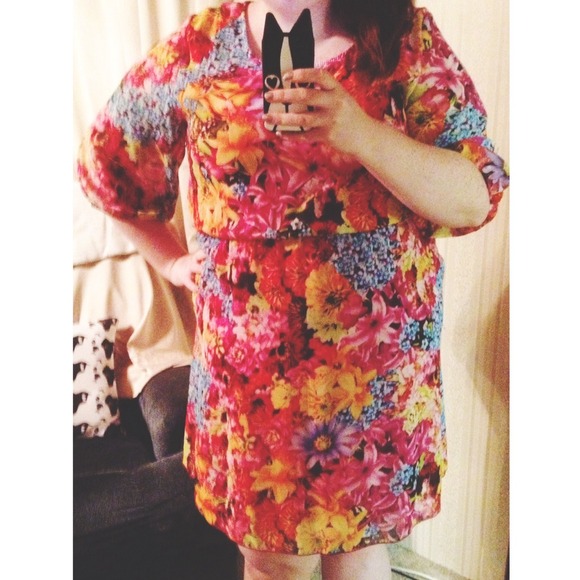 Floral Dress - Picture 3 of 3