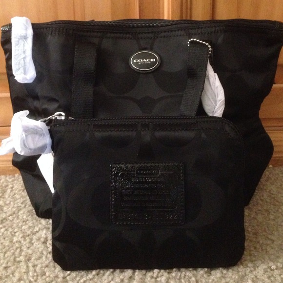 100% Authentic Black Coach small packable tote - Picture 3 of 3