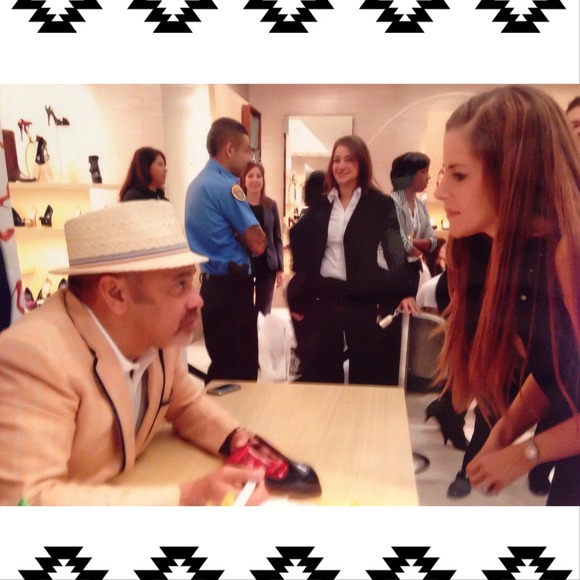 ❤️Signed pair of Christian Louboutins!❤️ - Picture 2 of 3