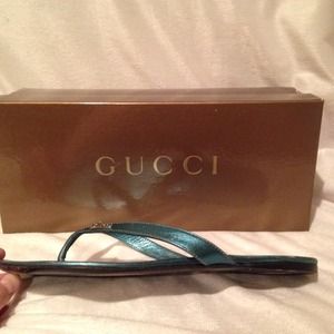 🔴🔴SOLD🔴🔴Gucci leather thongs flip flops