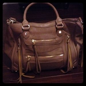 Steve Madden putty colored tote