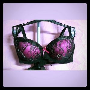 NWOT 36C pink and black lace push up bra