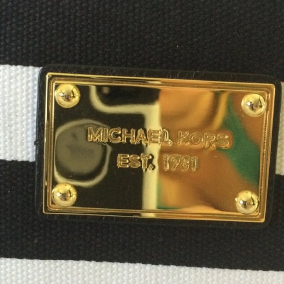 🚫SOLD🚫Michael kors marina🌺 - Picture 3 of 4